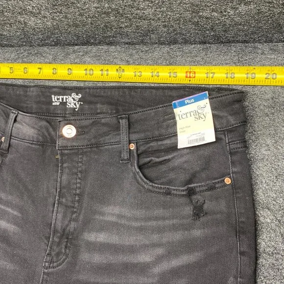 TS Vintage Inspired Crop Jeans- Black- Size 16W - Picture 5 of 10